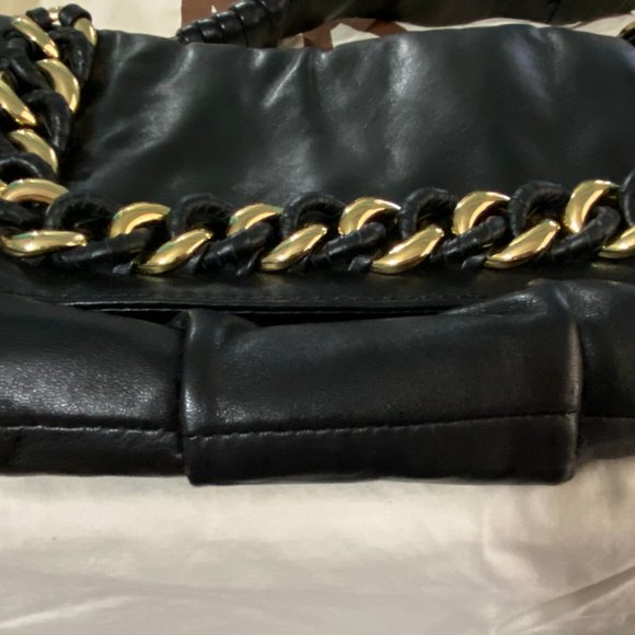 Michael Kors Black Leather Hand Bag Gold Accent - Picture 5 of 6